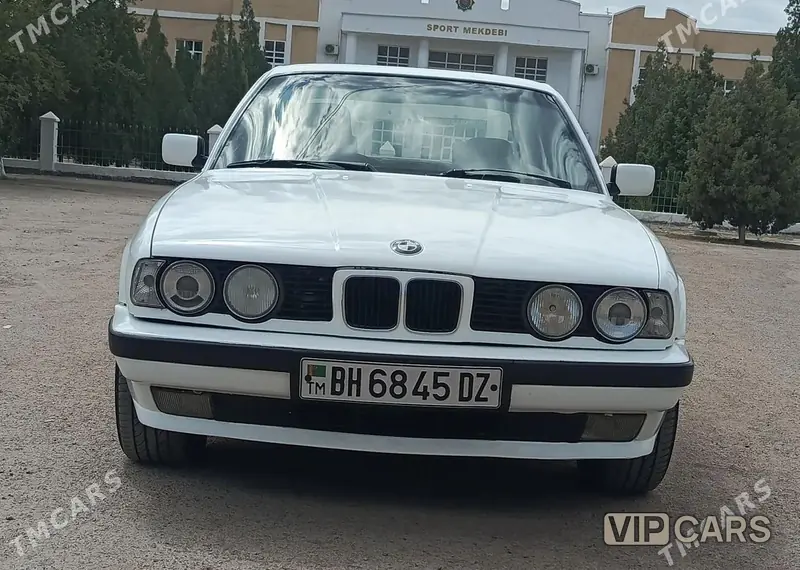 BMW 535, 1990 — фото 3