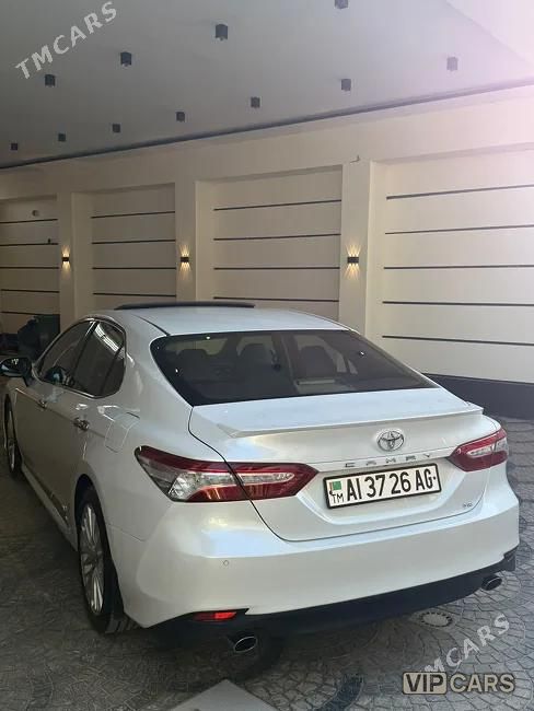 Toyota Camry, 2020