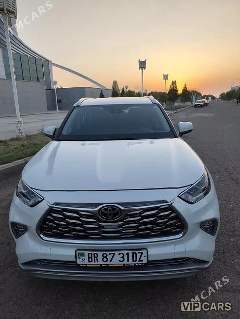 Toyota Highlander, 2021