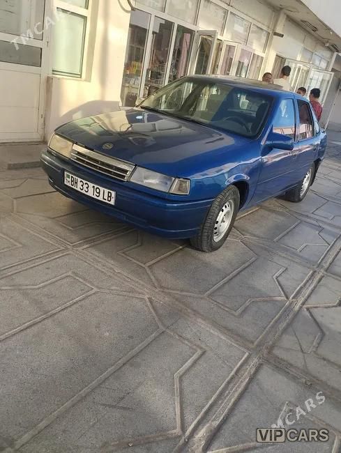 Opel Vectra, 1989