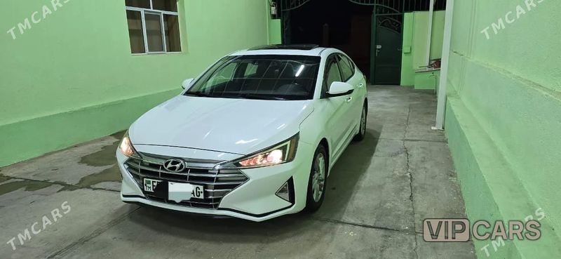Hyundai Elantra, 2020