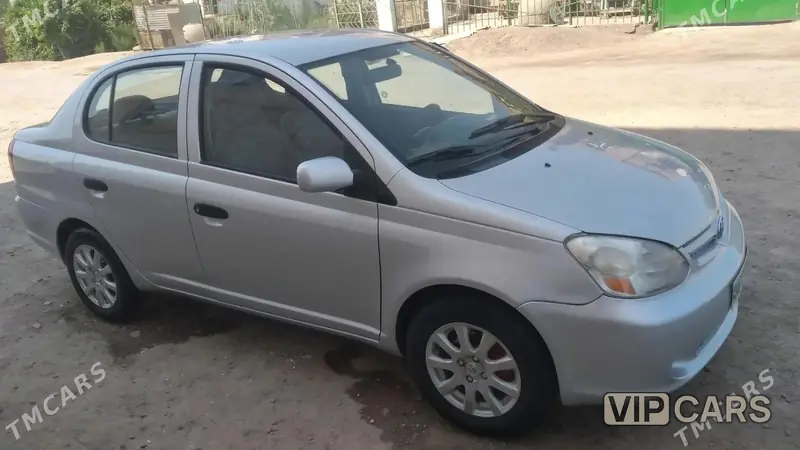 Toyota Echo, 2005 — фото 1