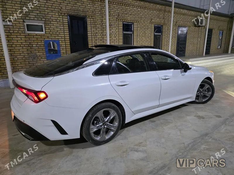 Kia K5, 2021