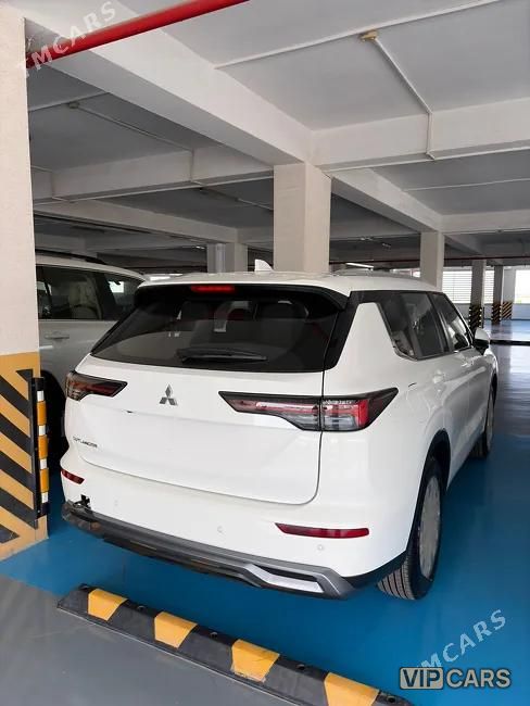 Mitsubishi Outlander, 2026