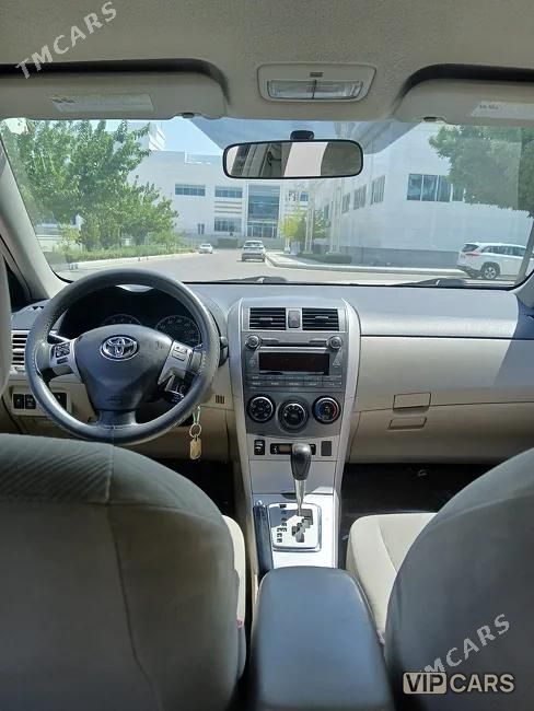 Toyota Corolla, 2011