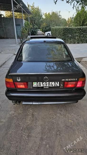 BMW 525, 1995