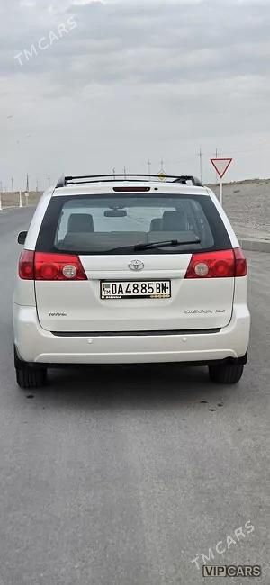 Toyota Sienna, 2008