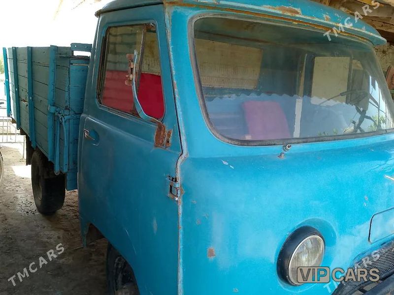 UAZ 452, 1980