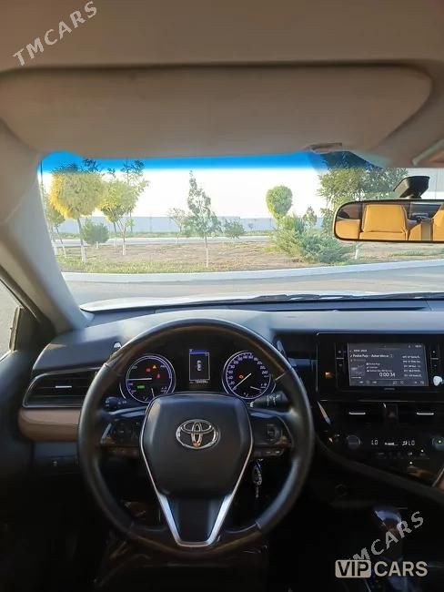 Toyota Camry, 2021