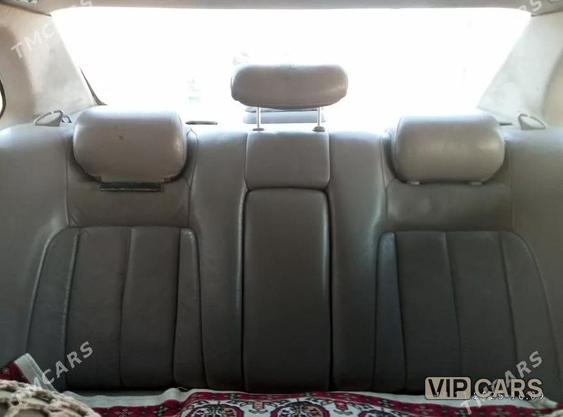 Toyota Avalon, 1999