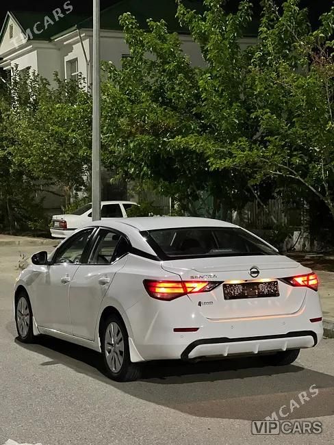 Nissan Sentra, 2022