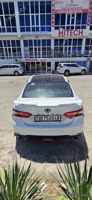Toyota Camry, 2020