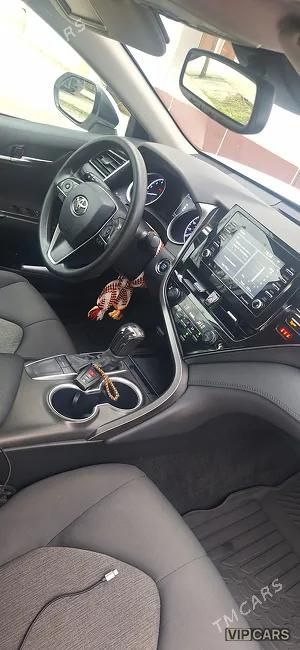 Toyota Camry, 2022