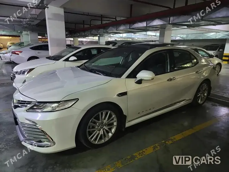 Toyota Camry, 2021 — фото 1