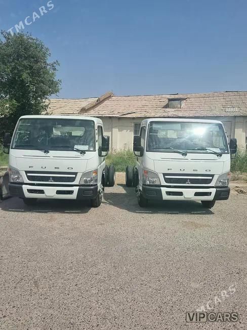Mitsubishi Canter, 2025