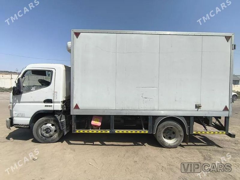 Mitsubishi Canter, 2022