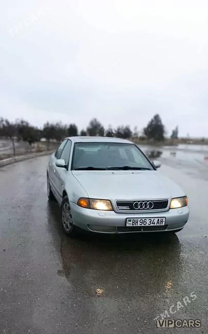 Audi A4, 1999