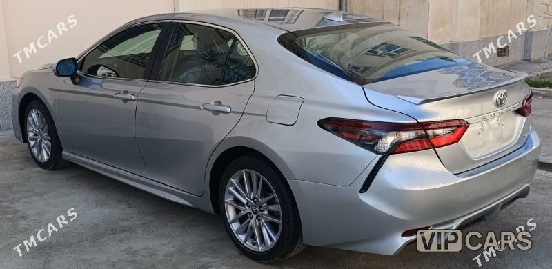 Toyota Camry, 2023