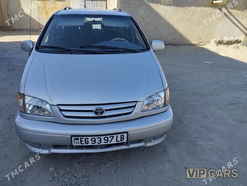 Toyota Sienna, 2002
