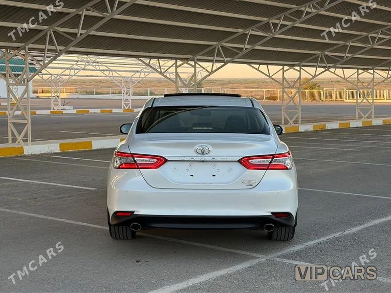 Toyota Camry, 2020