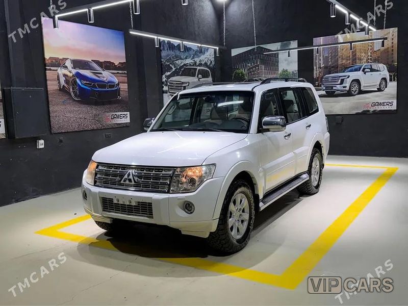 Mitsubishi Pajero, 2010