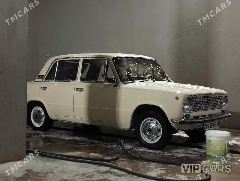 Lada 2104, 1983