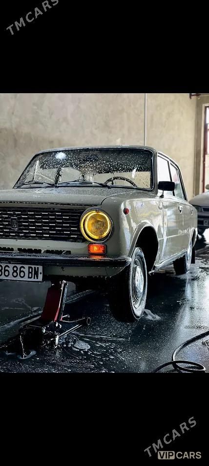 Lada 2104, 1983