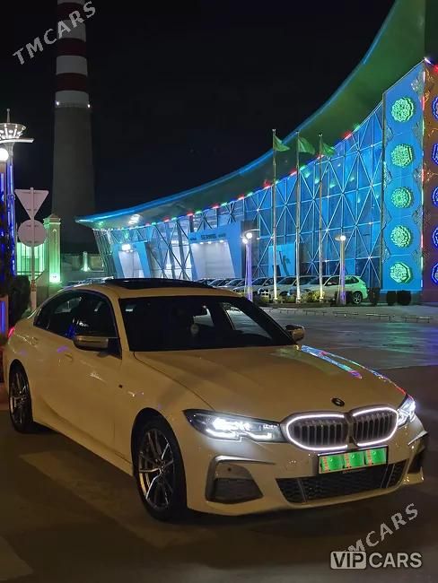 BMW 330, 2020