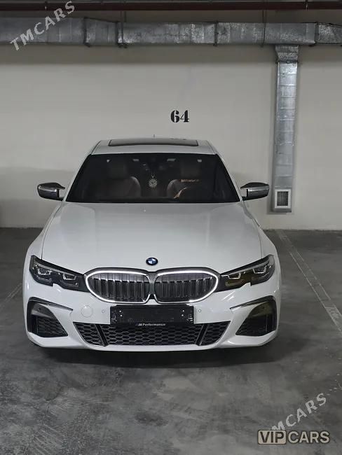 BMW 330, 2020