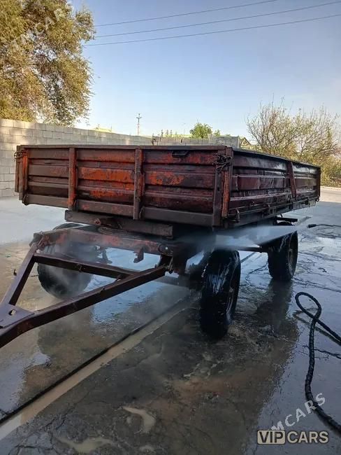 MTZ 82, 2011