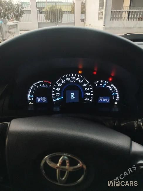 Toyota Camry, 2012