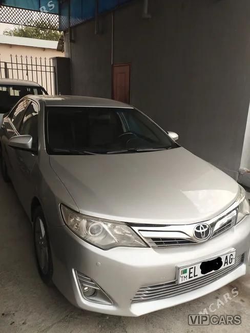 Toyota Camry, 2012