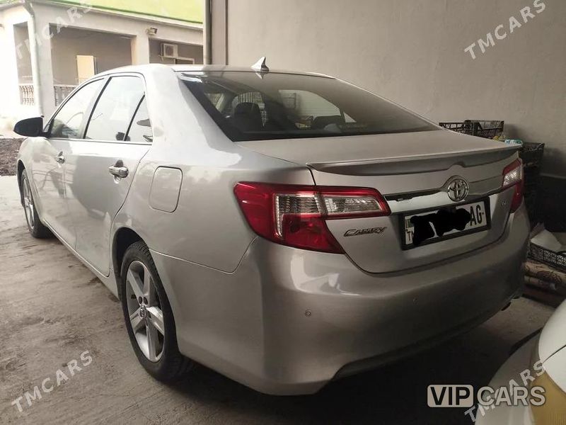 Toyota Camry, 2012