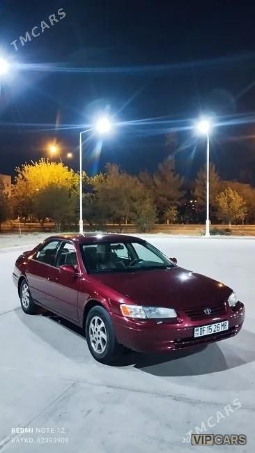 Toyota Camry, 1999