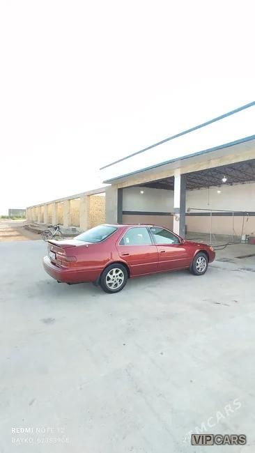Toyota Camry, 1999