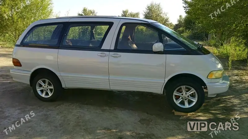 Toyota Previa, 1993 — фото 1