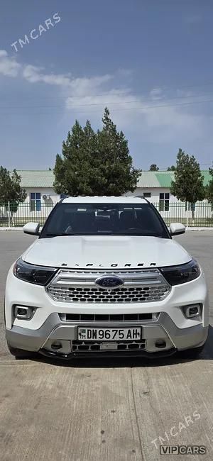 Ford Explorer, 2022