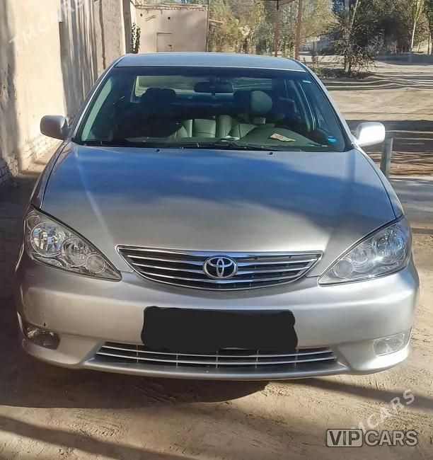 Toyota Camry, 2002