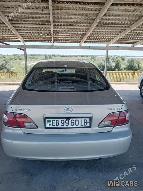 Lexus ES 300, 2002
