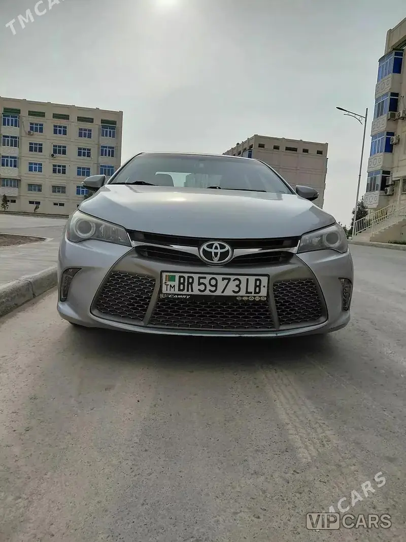 Toyota Camry, 2017 — фото 1