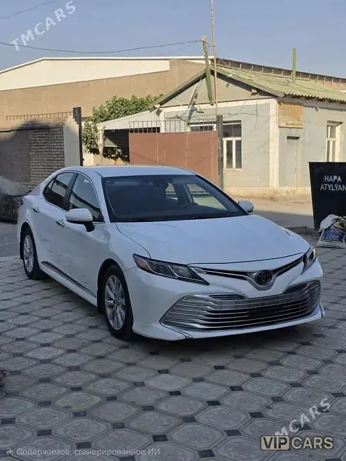 Toyota Camry, 2020 — фото 2
