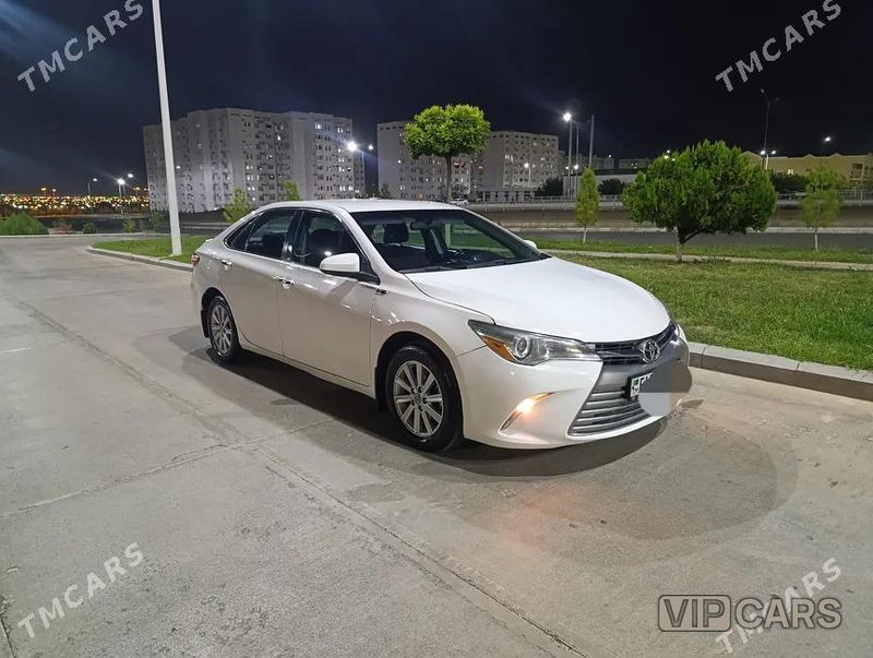 Toyota Camry, 2016