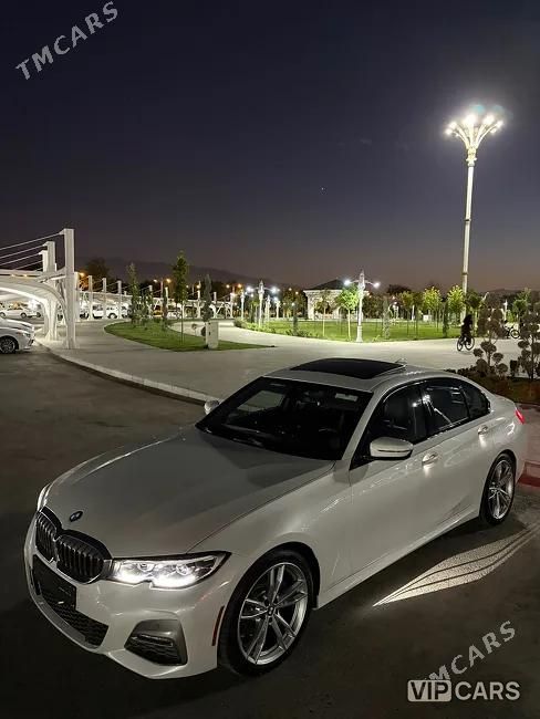BMW 330, 2021