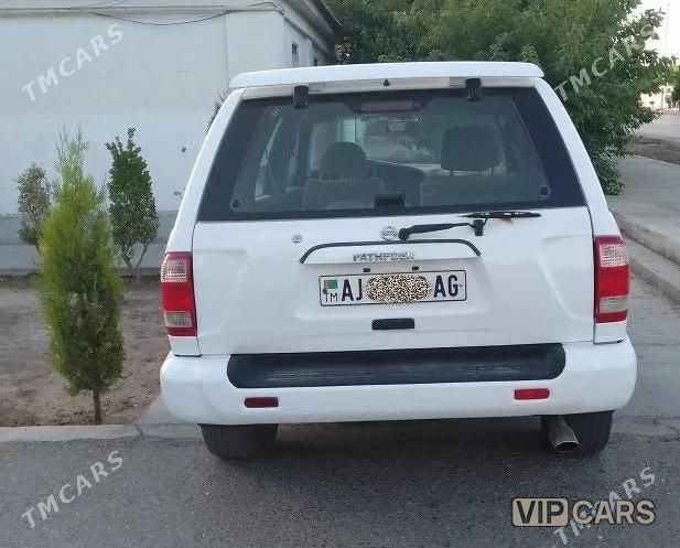Nissan Pathfinder, 2003