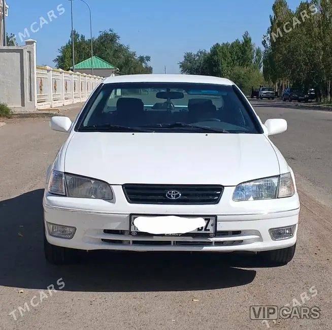 Toyota Camry, 2000 — фото 1
