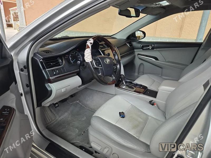 Toyota Camry, 2012