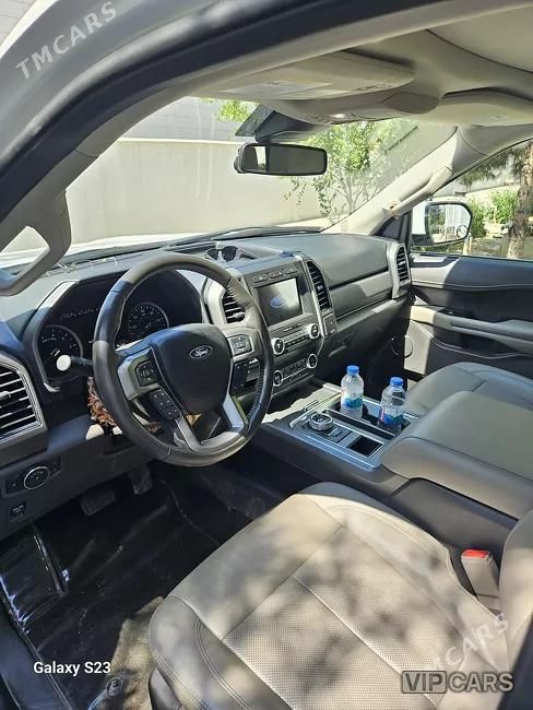 Ford Expedition, 2021