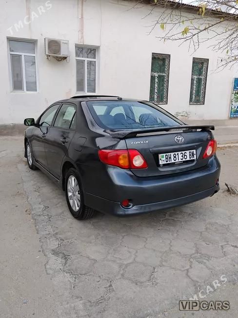Toyota Corolla, 2010