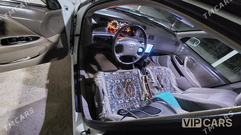 Toyota Camry, 1998
