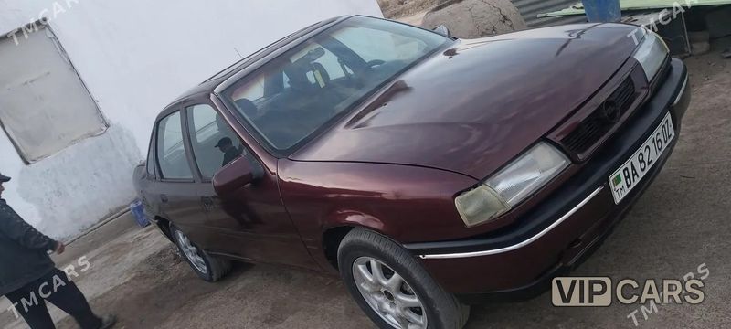 Opel Vectra, 1992